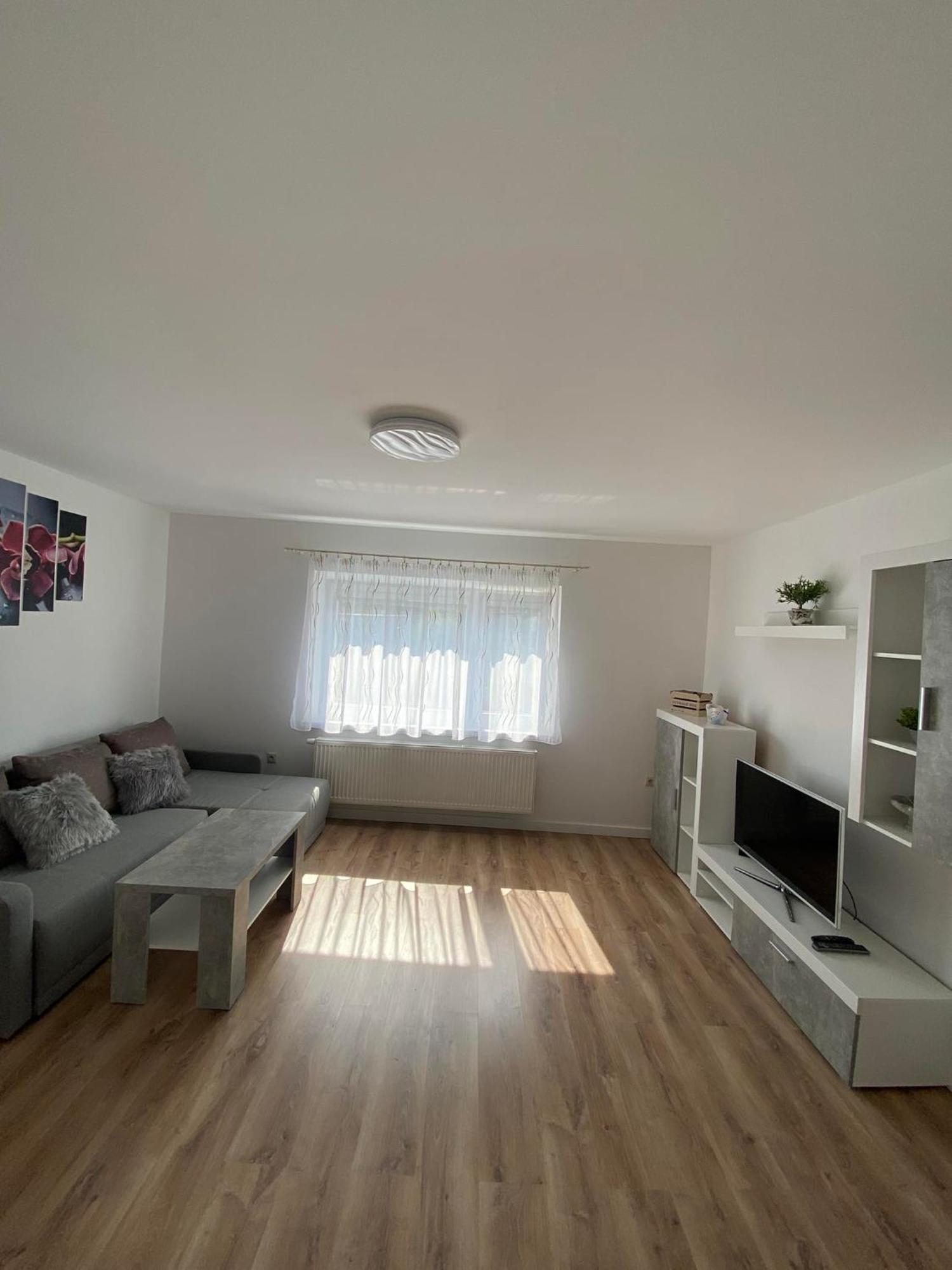 Apartman Nikol Prievidza Εξωτερικό φωτογραφία